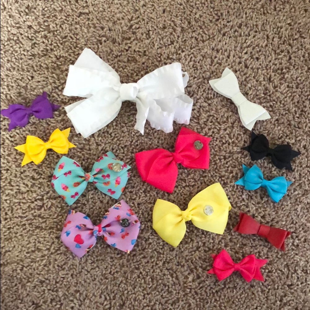 JoJo Siwa bows